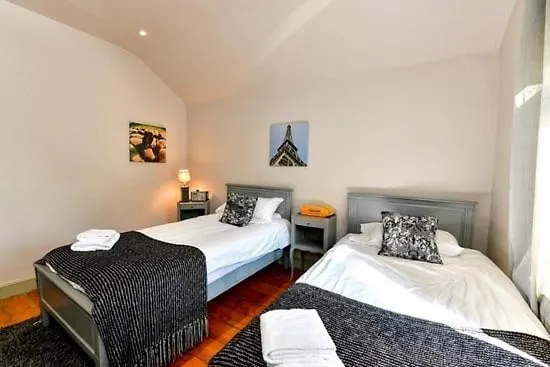 Quirky 4 Bedroom Apartment With Terrace Cardiff